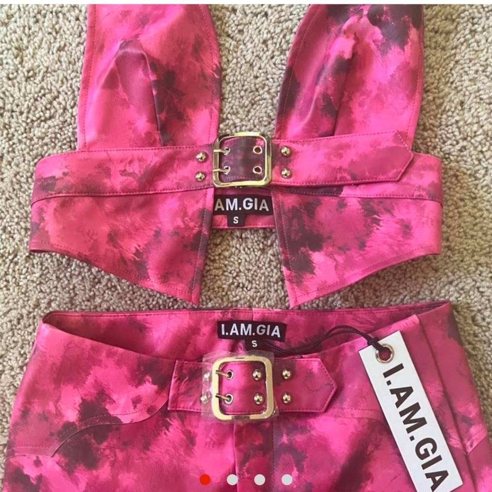 I.AM.GIA set pantea pink